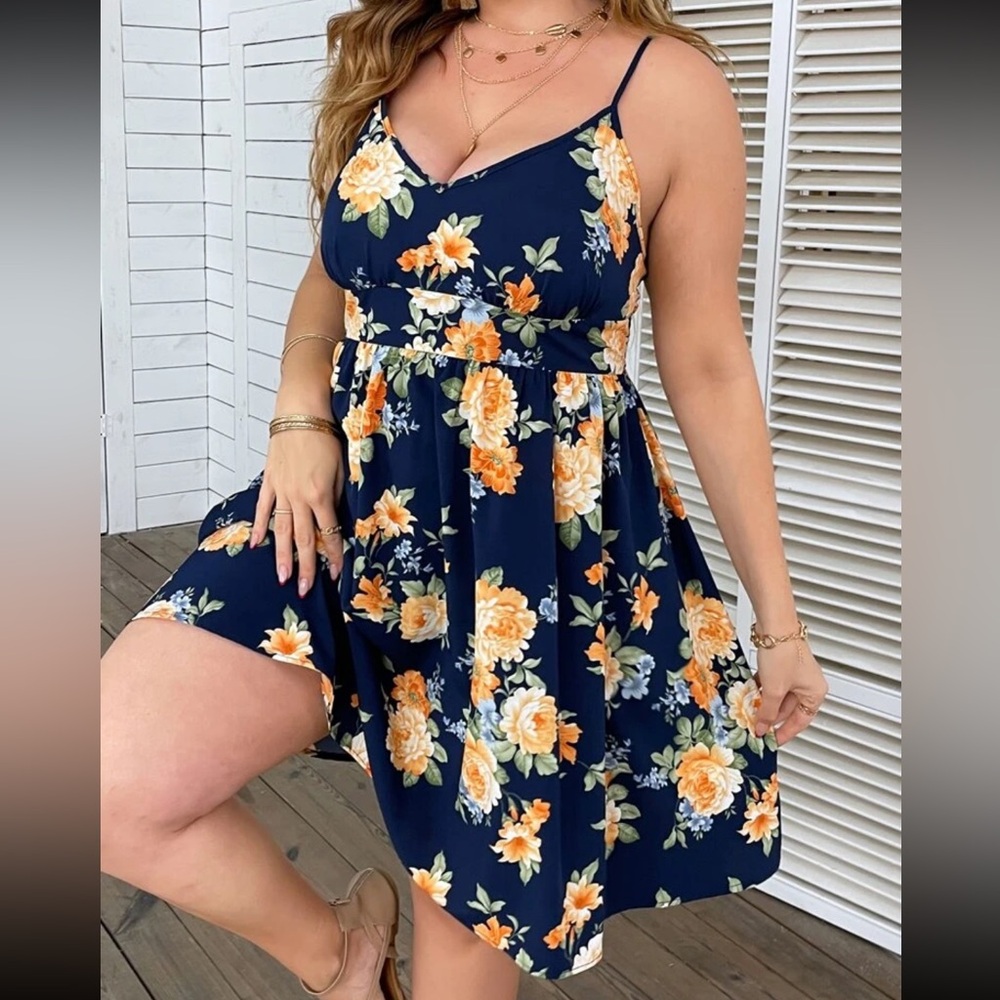LUNE Plus Floral Print Shirred Cami Dress